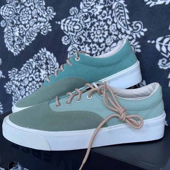 Converse Skid Grip OX Oil Green/Malachite Green MEN`S - Picture 8 of 16